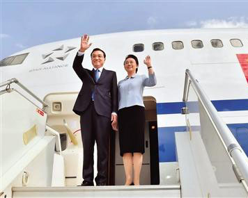 李克強(qiáng)総理がAU本部?アフリカ歴訪李克強(qiáng)総理がエチオピアのハイレマリアム首相、ナイジェリアのジョナサン大統(tǒng)領(lǐng)、アンゴラのドス?サントス大統(tǒng)領(lǐng)、ケニアのケニヤッタ大統(tǒng)領(lǐng)の招待で、5月4日から11日にかけて、これら4カ國を歴訪する。