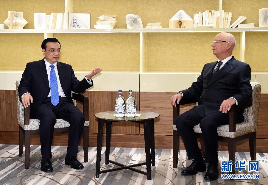 李克強(qiáng)総理がシュワブWEF會長と會談