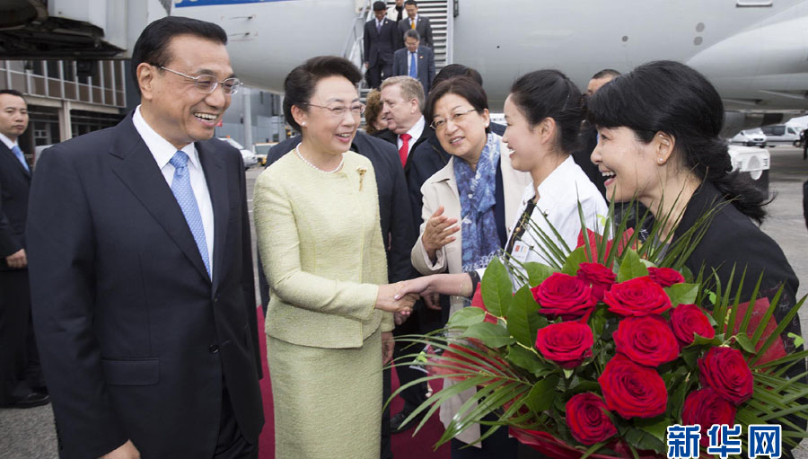 李克強(qiáng)総理が中南米4カ國歴訪へ向かう途中、経由地のアイルランドを訪問