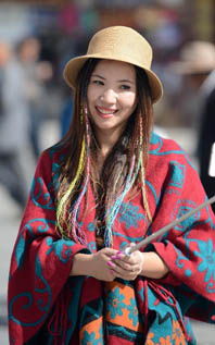 観光者數(shù)のピークを迎えるチベット
