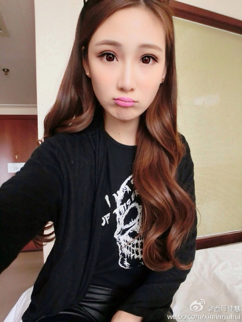 軍事パレード初參加の女性兵士、モデルコンテストで入賞経験者も