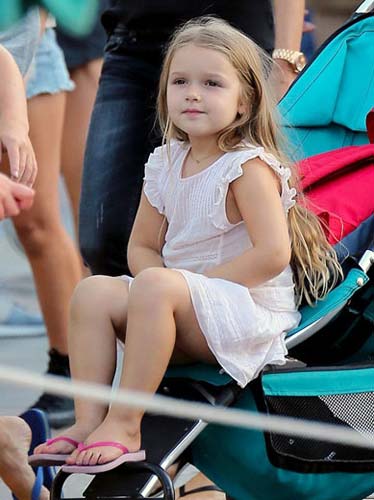 ベッカム夫妻が見守る7歳の「プリンセス」