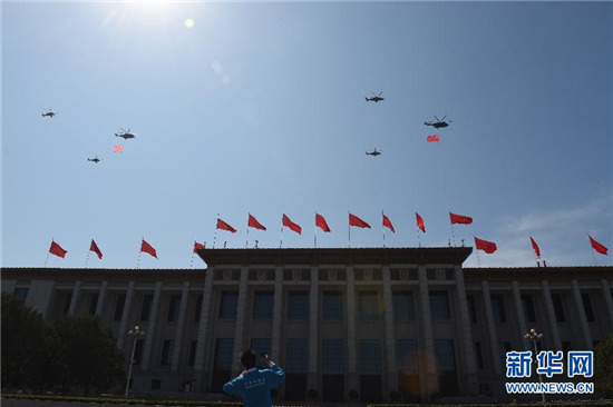 軍事パレード、巨大な國(guó)旗に使用されたハイテク技術(shù)