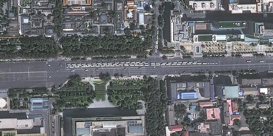 中國の衛(wèi)星、軍事パレードを宇宙から撮影