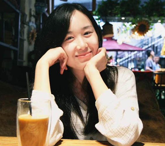 済南を愛(ài)する20歳の女の子、獨(dú)特の魅力を撮影