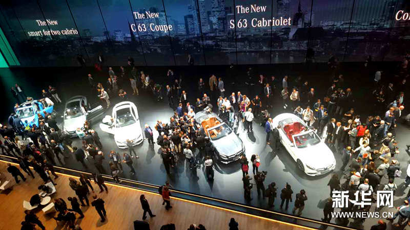 複數(shù)の新型車を公開(kāi)したメルセデス?ベンツ