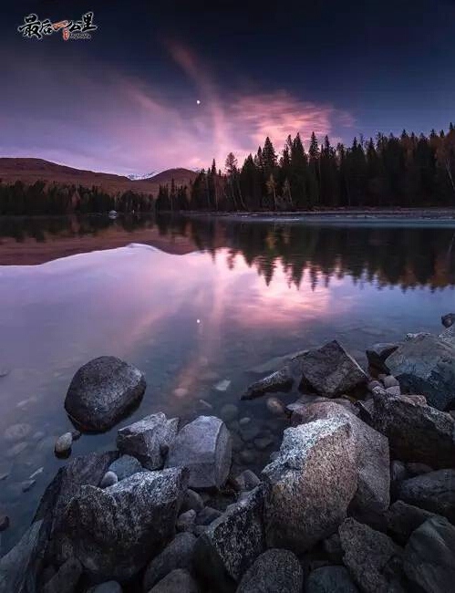 新疆の魅力的な風(fēng)景、美しさに酔いしれる