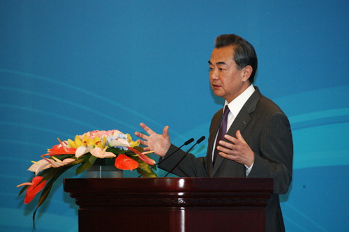 王毅外交部長、6カ國協(xié)議各國は2005年の共同聲明の精神を堅持すべき