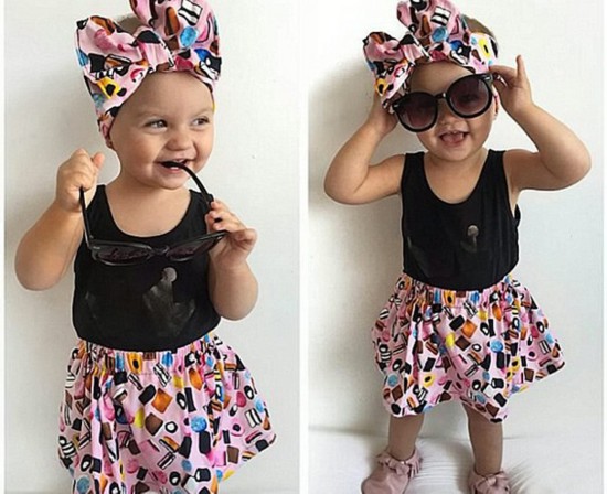 英國の1歳児、ファッション界の「人気モデル」に　