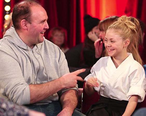 英國達人ショーに9歳の武術(shù)の達人の女の子