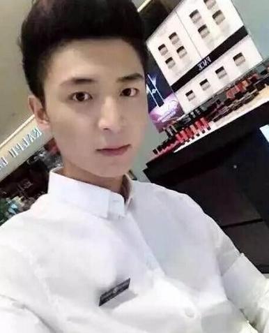 ネットで人気のイケメン交通警察官、一目見ようと道路は渋滯　寧波