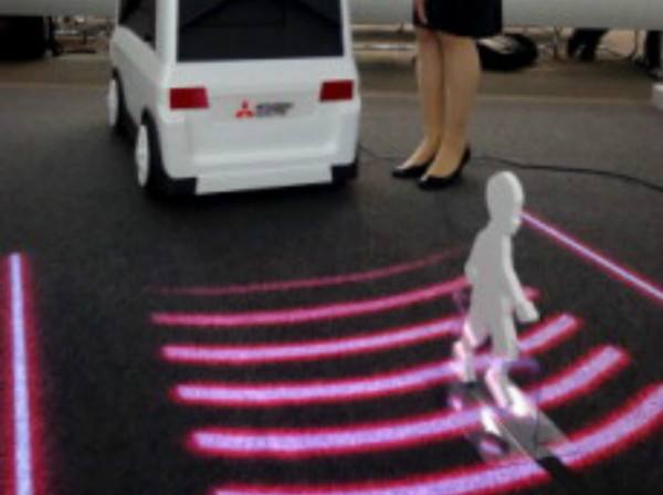 日本の予防安全技術(shù)、夜間の運(yùn)転を安全に