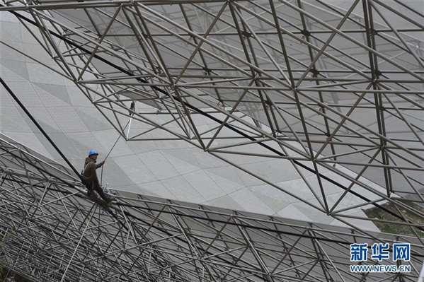 世界最大の電波望遠鏡、ケーブルネット構(gòu)造が世界記録を樹立