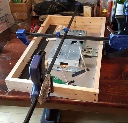 手作りの「魔法の鏡」、米國人男性が彼女にプレゼント