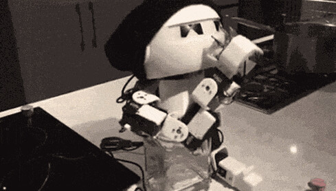 韓國人が酒飲み相手になってくれるロボットを開発