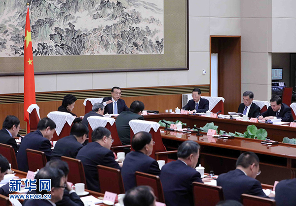 李克強(qiáng)総理が國(guó)務(wù)院常務(wù)會(huì)議を招集　新型の都市化推進(jìn)を決定