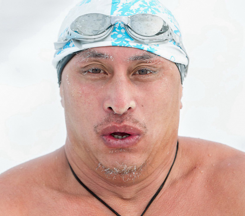 究極の寒中水泳、零下40度の挑戦