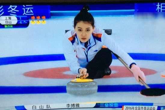 美しすぎるカーリング選手?李博雅が話題