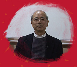 　人民網(wǎng)のユーザーの皆様、春節(jié)と申年おめでとうございます。日本には春節(jié)の習(xí)慣がありませんが、我々中華民族にとって春節(jié)は一年で一番大事な祝日です。私たちは異國におりますが、心からの祝福を喜んでお伝えします。