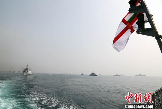 中國海軍がインドの國際海上観閲式に初めて參加