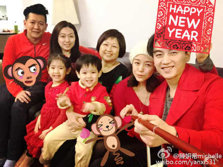 スターたちが春節(jié)に見せた親孝行