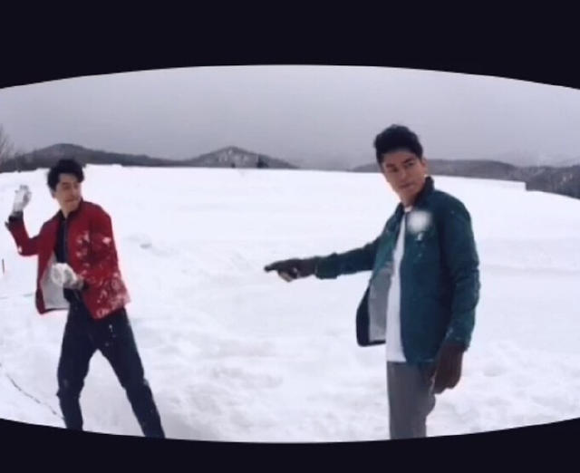 俳優(yōu)の胡歌と霍建華がバレンタインデーで「ラブラブ」畫(huà)像公開(kāi)