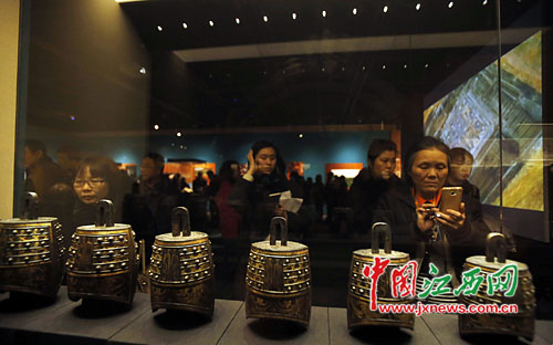 ?；韬钅工浅鐾沥筏课幕?00點余りが首都博物館で公開