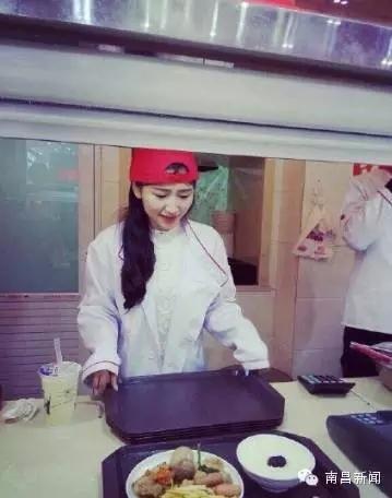 大學(xué)の「食堂の女神」、ネット民や他校生からも人気　江西省