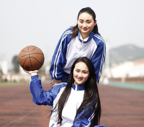 CAの卵の「女性デーの贈(zèng)り物」、母と一緒に18歳にタイムスリップ