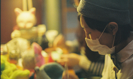 第21回羊毛フェルトから広がる私のスローライフ　羊毛フェルト作家　矢野玲子さん　自分だけのオリジナルを求めて、中國の若者たちの間で広がりを見せるハンドメイド。今回は北京で羊毛フェルト作家?インストラクターとして活躍する矢野玲子さんをご紹介したい。[日本語版]  [中國語版]  