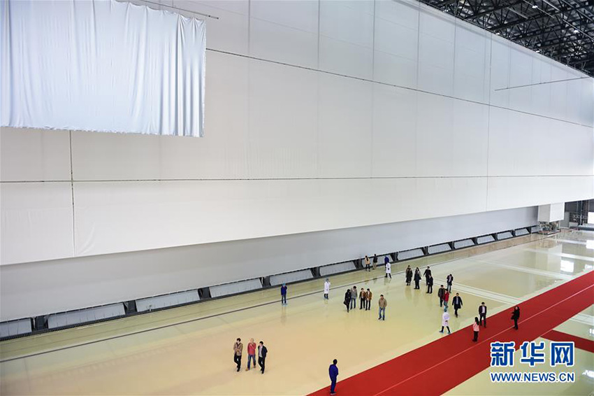 世界最大の映畫スクリーン、幅は100メートル以上　安徽省