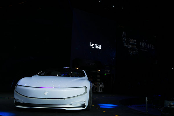 動畫サイト?楽視網(wǎng)のスーパーカー、自動運(yùn)転機(jī)能に注目