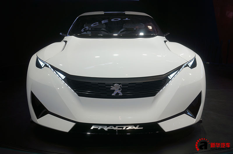 プジョーのコンセプトカー?フラクタル　北京モーターショー2016