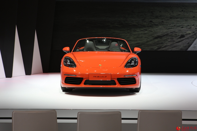 ポルシェ718ボクスター