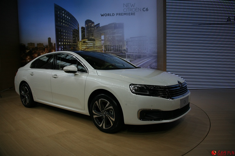 シトロエンの新型C6