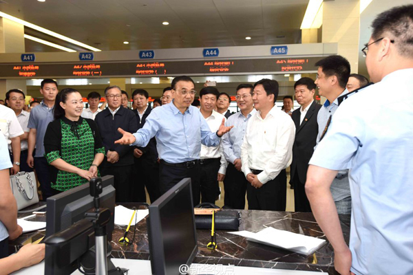 李克強(qiáng)総理が湖北省視察「國有企業(yè)の根本的活路は改革にある」