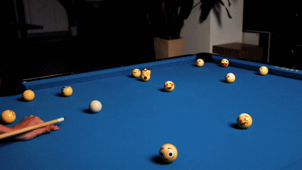 思わず吹き出す、「絵文字の顔」をビリヤードの玉に