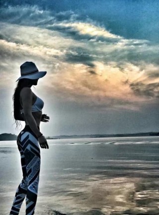 20年間トレーニングに勵(lì)む50歳女性、完璧な肉體を披露