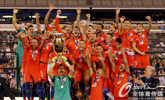 コパ?アメリカ100周年記念大會(huì)　メッシがPK外し、チリが優(yōu)勝