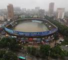 豪雨続く湖北省鄂州市、スタジアムが「バスタブ」?fàn)顟B(tài)に