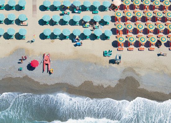 米國(guó)のカメラマン、5年がかりで世界の美しいビーチを空撮