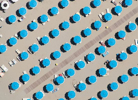 米國(guó)のカメラマン、5年がかりで世界の美しいビーチを空撮