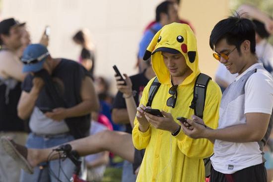 人気爆発「ポケモンGO」！懐かしさや子供時(shí)代の夢(mèng)がいっぱい
