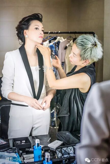 中央テレビのキャスターのメイクルームを公開(kāi)