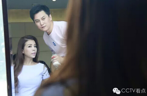 中央テレビのキャスターのメイクルームを公開