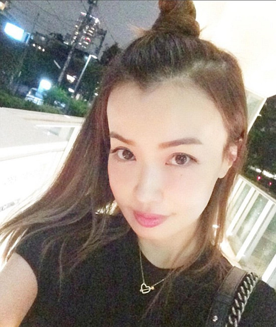 まさに美魔女！45歳のモデルの美しすぎる姿が話題に