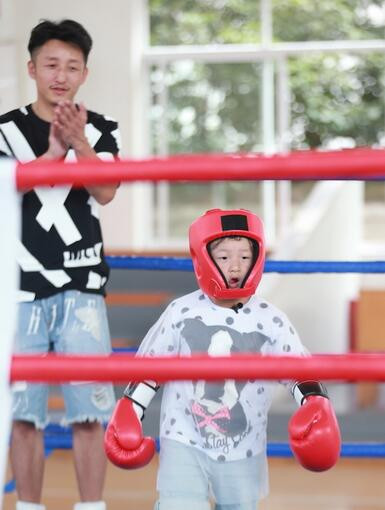 イクメンとなった中國(guó)の元金メダリストたち　李小鵬や鄒市明など