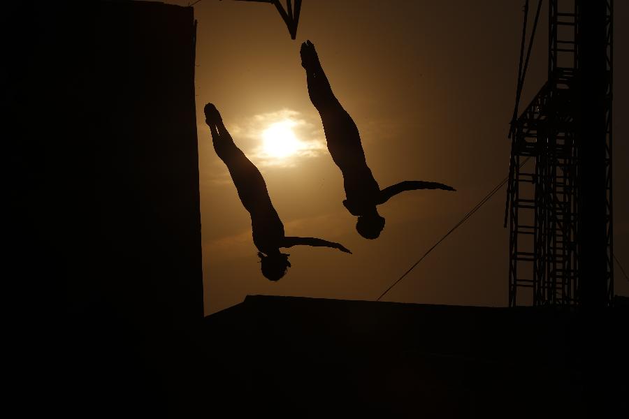 女子シンクロ高飛び込み、中國ペアが金メダル