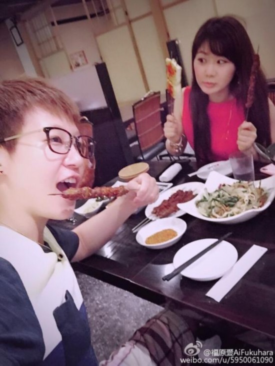 福原愛選手、練習パートナーと中國の東北料理を豪快に堪能！