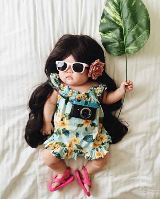 キュートすぎる！生後4ヶ月の「眠り姫」がネットアイドルに